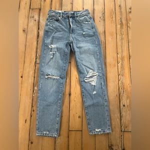 ✨New with tags ✨ Garage Mom jeans